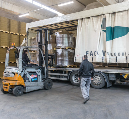 trasporto materiali pesanti industriali camion